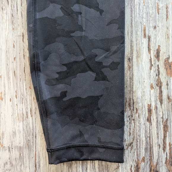 Lululemon Wunder Train High-Rise Tight 25" Camo Women's 10 - Picture 5 of 10